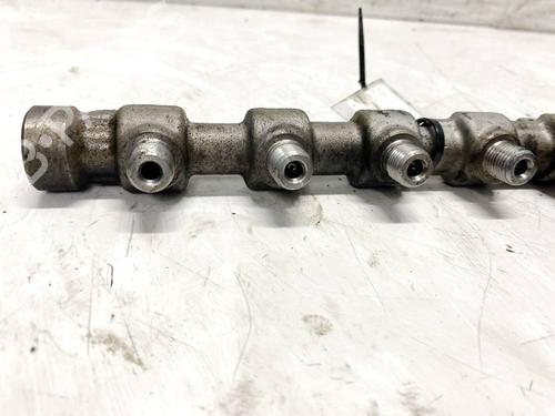 Injection rail KIA CEE'D (JD) 1.6 CRDi 128 | BP35124095M98 - Image 3