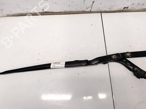 Used Front windshield wiper arm Front windshield wiper arm BMW 7 (E65, E66, E67) 730 d (218 hp) 32939206 32939206