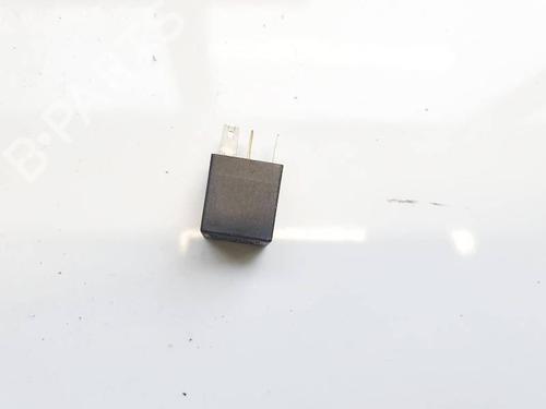 Used Electronic sensor Electronic sensor OPEL OMEGA B (V94) 2.5 DTI (F69, M69, P69) (150 hp) 33483396 33483396