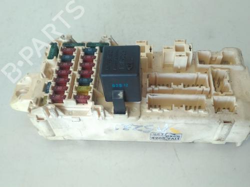 Used Fuse box Fuse box MITSUBISHI GALANT VIII Estate (EA_, EC_) 2.0 (EA2W) (136 hp) 33525547 33525547