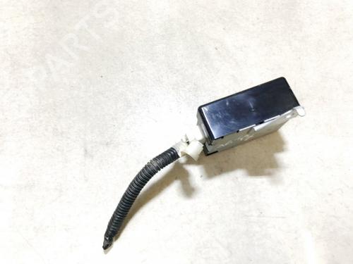 Electronic module TOYOTA RAV 4 II (_A2_) 2.0 (ACA26) | BP35606875M83 - Image 3