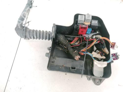Used Fuse box Fuse box AUDI A4 B5 (8D2) 1.9 TDI (90 hp) 32885956 32885956