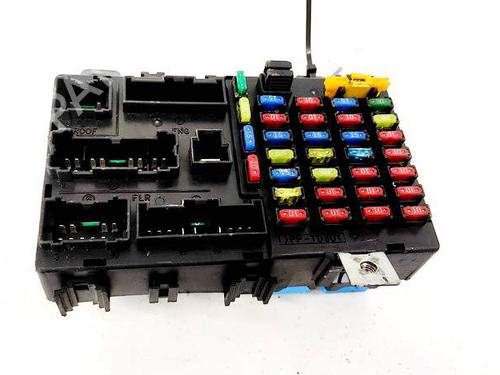 Used Fuse box Fuse box HYUNDAI GETZ (TB) 1.6 (106 hp) 32947729 32947729