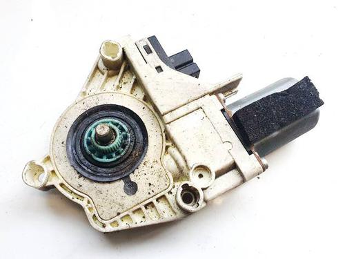 Used Right front window motor Right front window motor MERCEDES-BENZ E-CLASS (W212) E 200 CDI / BlueTEC (212.005, 212.006) (136 hp) 36548336 36548336