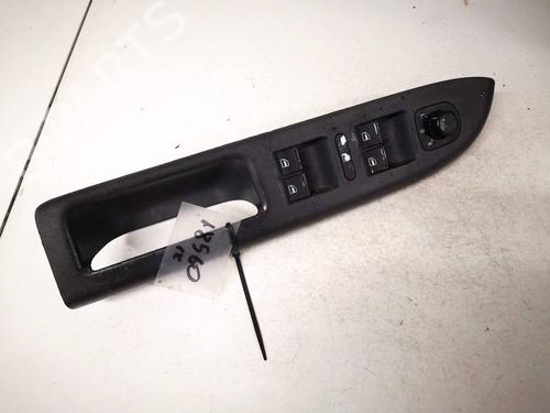 switch-vw-golf-plus-v-5m1-521-2004-2005-2006-2007-2008-2009-2010-2011-2012-2013-32924934 main image