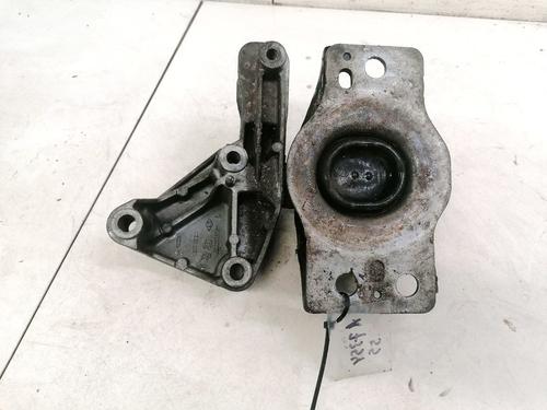 Used Engine mount Engine mount RENAULT MEGANE II (BM0/1_, CM0/1_) 1.9 dCi (115 hp) 32889463 32889463