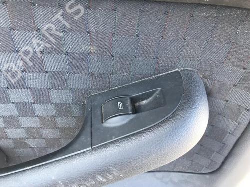 Used Switch Switch AUDI A6 C5 (4B2, 4B4) 2.5 TDI (150 hp) 33491721 33491721