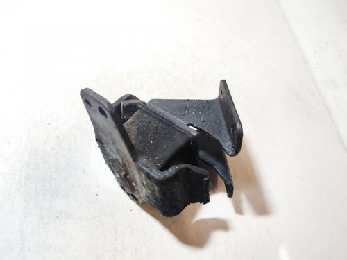 Used Engine mount Engine mount SAAB 9-3 (YS3F, E79, D79, D75) 1.9 TiD (150 hp) 33517932 33517932