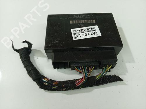 Used Electronic module Electronic module SKODA FABIA II (542) 1.4 TDI (80 hp) 34822463 34822463