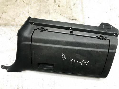 Used Glove box Glove box VW GOLF V (1K1) 1.9 TDI (105 hp) 35845115 35845115