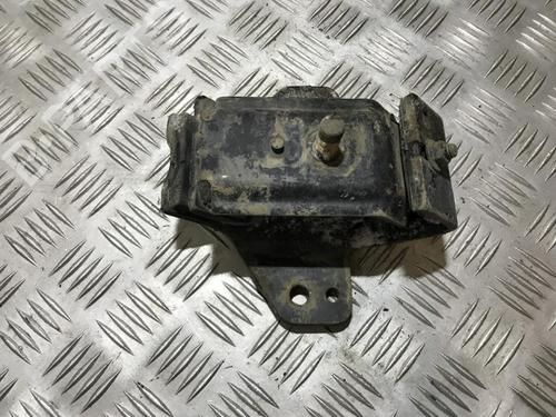 Used Engine mount Engine mount NISSAN NAVARA (D22) 2.5 D 4x4 (133 hp) 33500288 33500288