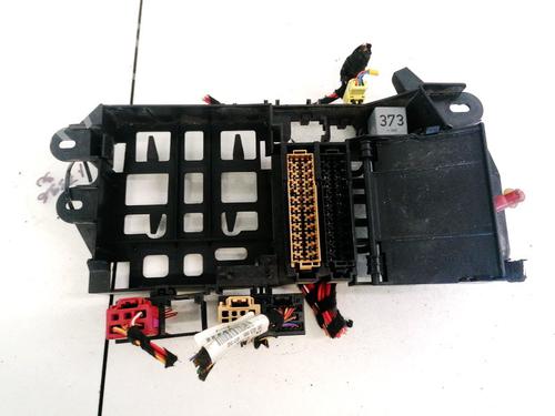 Used Fuse box Fuse box AUDI A6 C6 (4F2) 3.2 FSI quattro (255 hp) 32913284 32913284