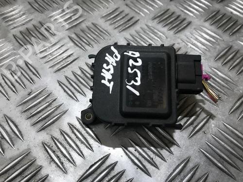 electronic-module-vw-passat-b55-3b3-2000-2001-2002-2003-2004-2005-33493309 main image