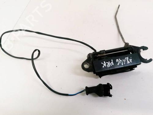 front-left-exterior-door-handle-audi-a4-b5-8d2-1994-1995-1996-1997-1998-1999-2000-2001-35367530 main image
