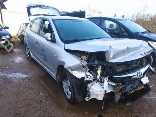 Brugte HYUNDAI i30 (FD) 1.6 CRDi (90 hp) 4471153