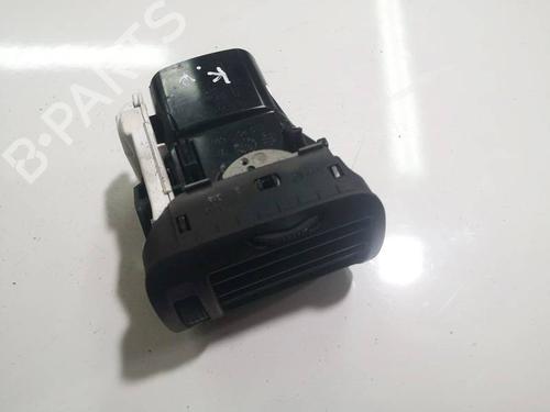 air-vent-vw-passat-b5-variant-3b5-1997-1998-1999-2000-2001-32972263 main image