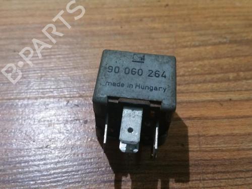 Used Electronic sensor Electronic sensor OPEL ASTRA G Hatchback (T98) 1.6 16V (F08, F48) (101 hp) 33530841 33530841