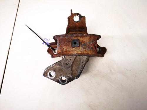 Used Engine mount Engine mount TOYOTA YARIS (_P1_) 1.0 (SCP10_, SCP10R) (68 hp) 33086337 33086337