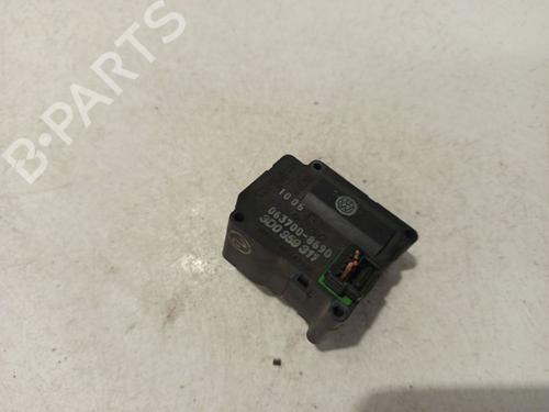 Electronic module VW PHAETON (3D1, 3D2, 3D3, 3D4, 3D6, 3D7, 3D8, 3D9) 3.0 V6 TDI 4motion | BP32571820M83 - Image 3