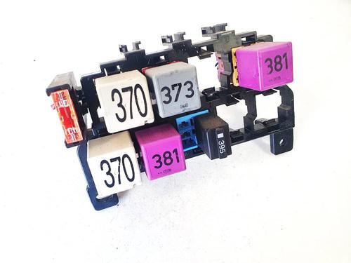 Used Fuse box Fuse box AUDI A6 C6 (4F2) 2.4 (177 hp) 32921195 32921195