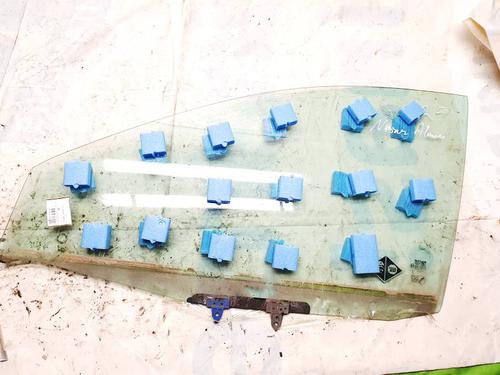 Used Front left door window Front left door window 35377880 35377880