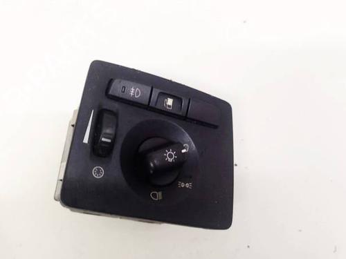 Used Switch Switch VOLVO V50 (545) 2.0 D (136 hp) 35119613 35119613
