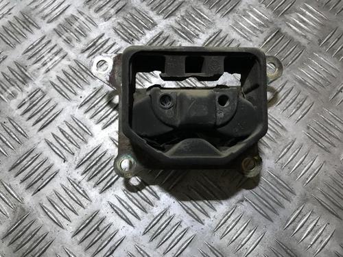 Used Engine mount Engine mount OPEL CORSA B (S93) 1.4 i (F08, F68, M68) (60 hp) 33499722 33499722