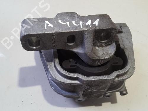 Used Engine mount Engine mount VW GOLF V (1K1) 1.9 TDI (105 hp) 33509962 33509962