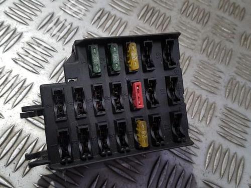Used Fuse box Fuse box MERCEDES-BENZ C-CLASS (W202) C 220 D (202.121) (95 hp) 33501140 33501140