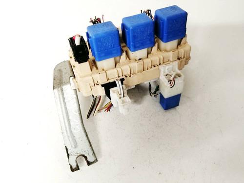 fuse-box-nissan-x-trail-i-t30-2001-2002-2003-2004-2005-2006-2007-2008-2009-2010-2011-2012-2013-32951469 main image