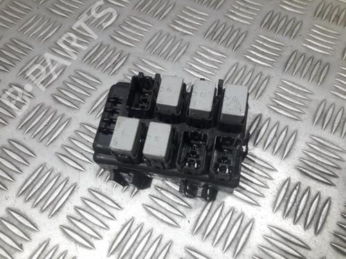 Used Fuse box Fuse box SUBARU LEGACY IV Estate (BP) 2.0 AWD (BP5) (138 hp) 33500590 33500590