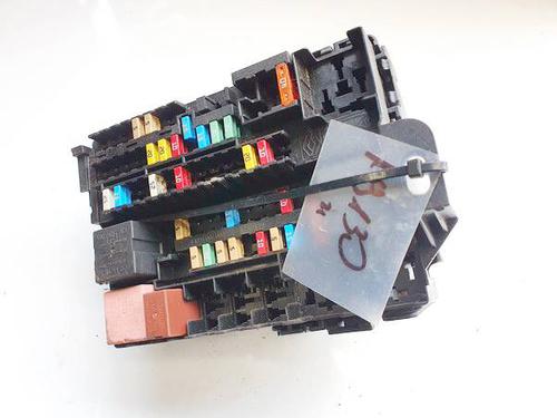 Used Fuse box Fuse box RENAULT LAGUNA III (BT0/1) 1.5 dCi (BT00, BT0A, BT0T, BT1J) (110 hp) 32942410 32942410