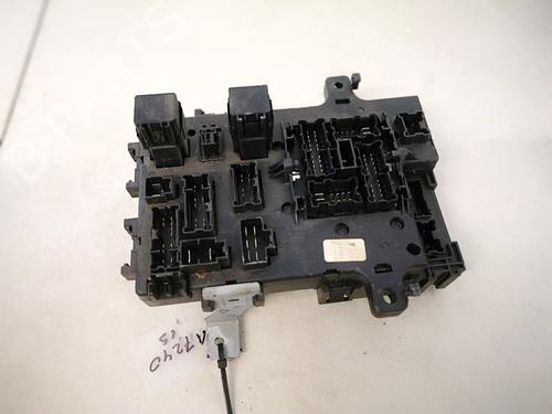 Used Fuse box Fuse box NISSAN PRIMERA (P11) 1.8 16V (114 hp) 32882985 32882985