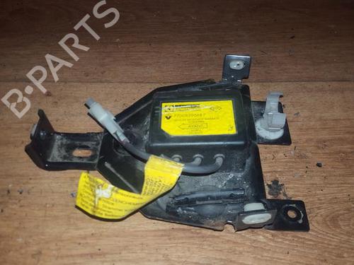 Used ECU airbags ECU airbags RENAULT CLIO I (B/C57_, 5/357_) 1.2 (B/C57R, B575, B57A) (54 hp) 33530233 33530233
