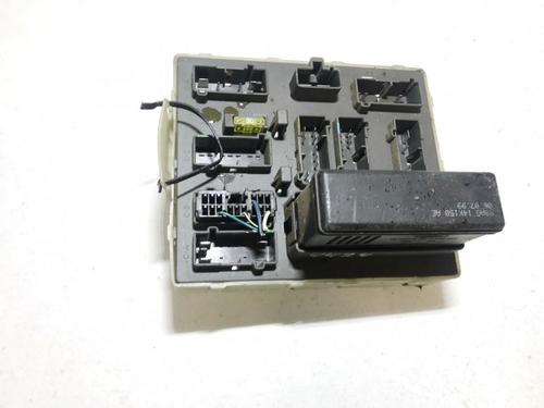 fuse-box-ford-focus-i-daw-dbw-1998-1999-2000-2001-2002-2003-2004-2005-2006-2007-2008-2009-33505323 main image