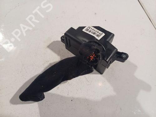 Used Fuse box Fuse box SKODA OCTAVIA II (1Z3) 1.9 TDI (105 hp) 32563038 32563038