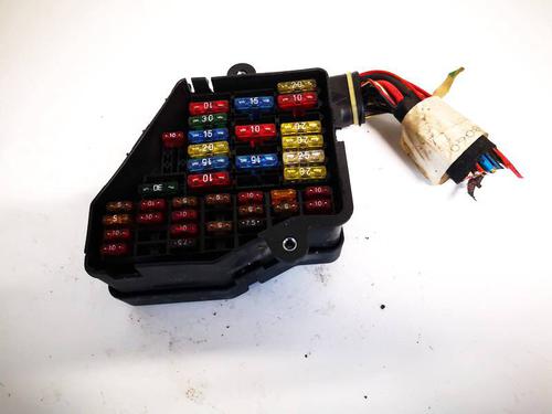 fuse-box-audi-a3-8l1-1996-1997-1998-1999-2000-2001-2002-2003-2004-2005-2006-32577943 main image