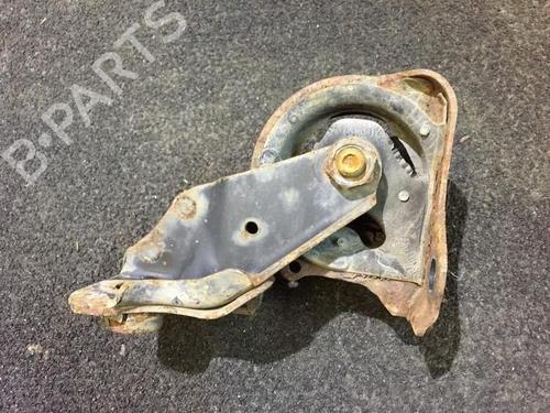 Used Engine mount Engine mount HONDA CIVIC V Hatchback (EG, EH) 1.5 i 16V (EG4) (90 hp) 33484116 33484116