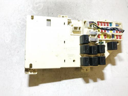 Used Fuse box Fuse box CHRYSLER 300M (LR) 2.7 V6 24V (204 hp) 33103837 33103837