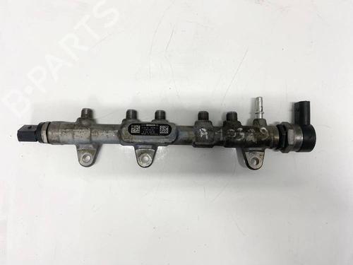 Used Injection rail Injection rail 34999059 34999059