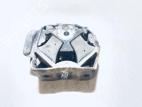 Used Engine mount Engine mount MERCEDES-BENZ VITO Van (W638) 110 D 2.3 (638.074, 638.078) (98 hp) 33102521 33102521