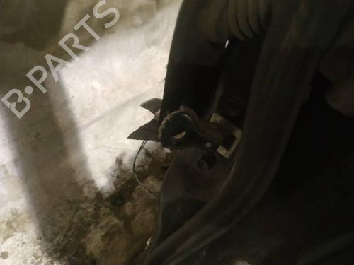 Charnière/Limiteur de porte Charnière/Limiteur de porte MAZDA 3 (BL) 2.2 MZR CD (BL10) (185 hp) 36584194 36584194
