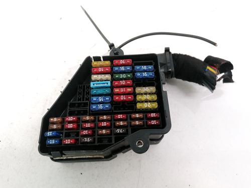 Used Fuse box Fuse box VW BORA I (1J2) 1.6 (101 hp) 32907750 32907750