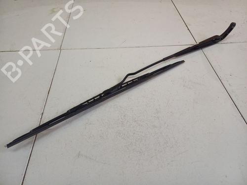 Used Front windshield wiper arm Front windshield wiper arm 32538753 32538753