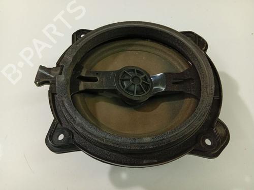 speaker-audi-a3-8p1-2003-2004-2005-2006-2007-2008-2009-2010-2011-2012-2013-32535349 main image
