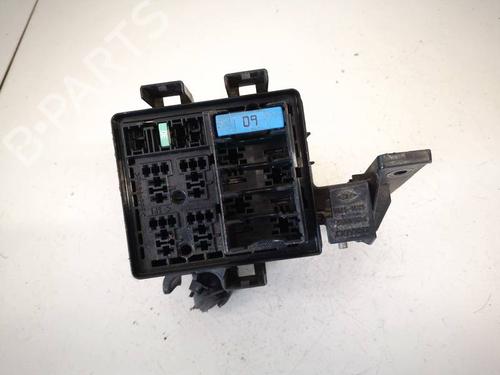 Used Fuse box Fuse box RENAULT GRAND SCÉNIC II (JM0/1_) 1.9 dCi (JM15) (110 hp) 32612251 32612251