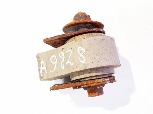 Used Engine mount Engine mount MERCEDES-BENZ C-CLASS (W204) C 200 CDI (204.001) (136 hp) 32595513 32595513