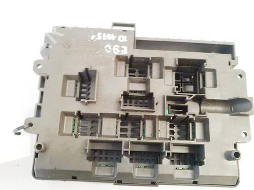 Fuse box PEUGEOT 407 (6D_) 1.6 HDi 110 (6D9HZC, 6D9HYC) | BP34050366E1 - Image 2