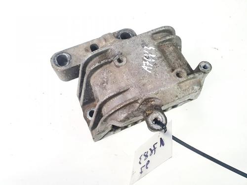 Used Engine mount Engine mount VW PASSAT B6 (3C2) 2.0 TDI (140 hp) 32895787 32895787