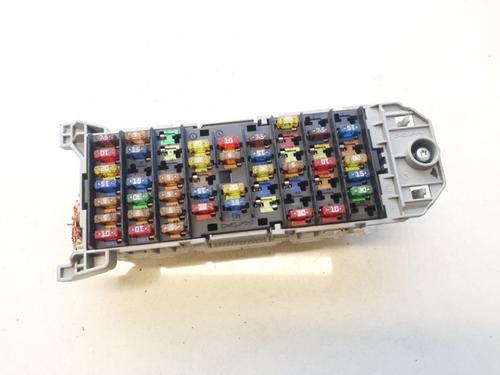 Used Fuse box Fuse box OPEL MERIVA A MPV (X03) 1.7 CDTI (E75) (100 hp) 33105368 33105368